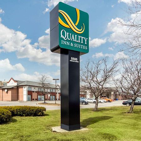 Quality Inn & Suites 5585 Ambler Drive Mississauga Ontario Exterior photo