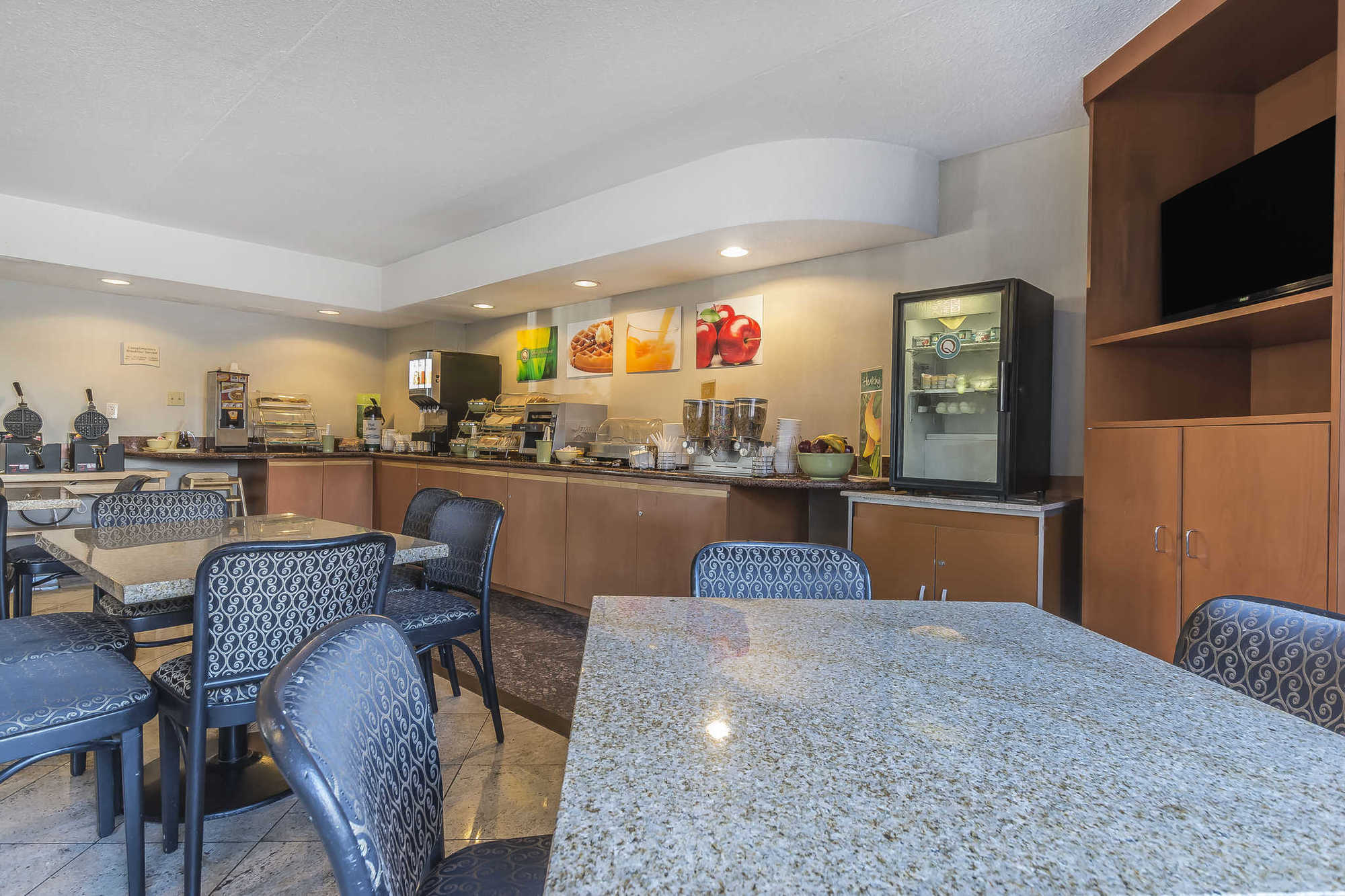 Quality Inn & Suites 5585 Ambler Drive Mississauga Ontario Facilities photo